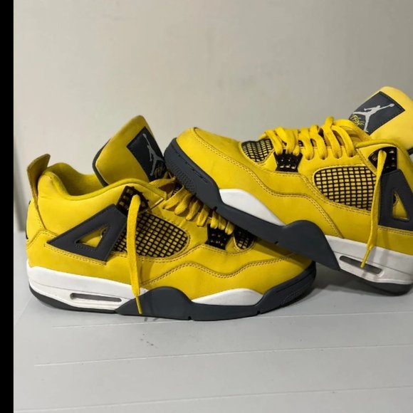 Men's Air Jordan 4 Retro Lightning Size9.5